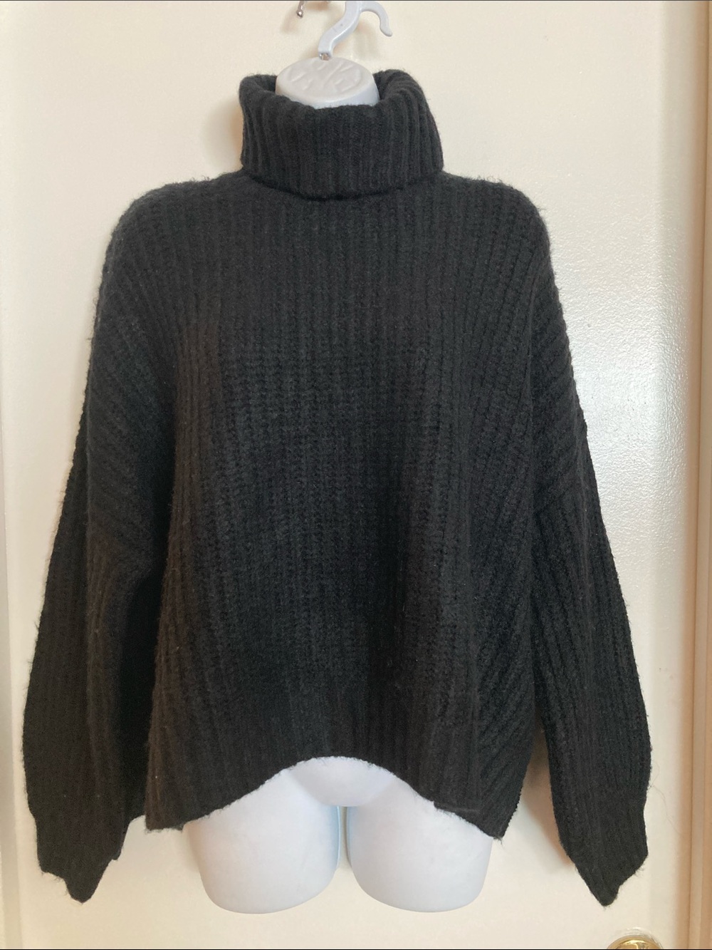 Splendid Sweater Shaker Knit Turtleneck Sweater Black Medium NWT